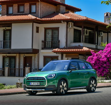 Yeni Tamamen Elektrikli MINI Countryman