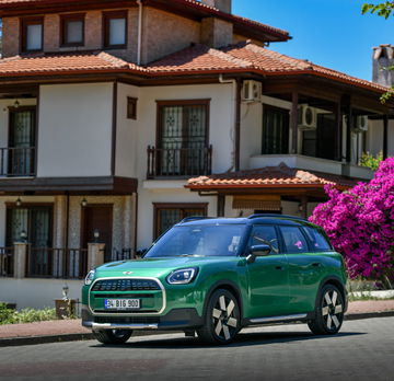 Yeni Tamamen Elektrikli MINI Countryman